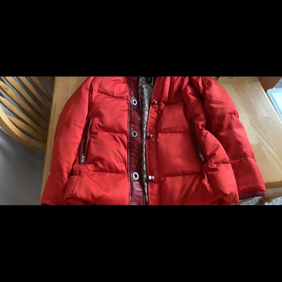 Red coach winter coat - Picture 3 of 4